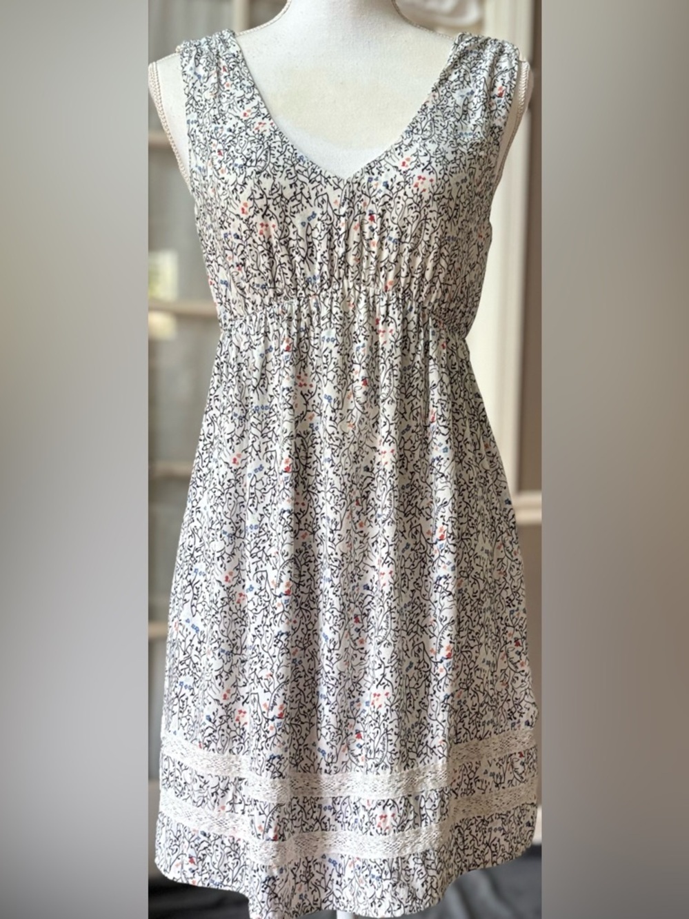 Quiksilver Floral Mini Dress Cutout Tie Back Lace Trim Boho Summer Size S
